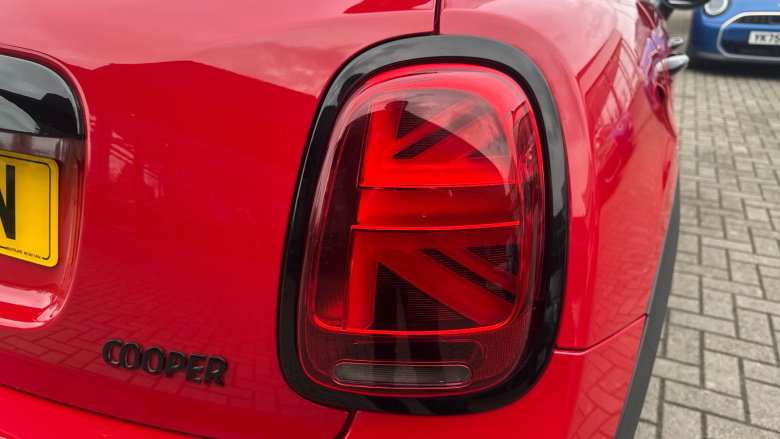 MINI Hatchback 1.5 Cooper Sport 5dr Petrol Hatchback